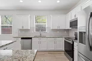 7857 W Molly Dr, Peoria, AZ 85383 - Photo 9
