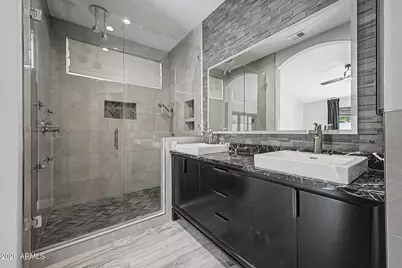 24821 N 37th Lane, Glendale, AZ 85310 - Photo 17