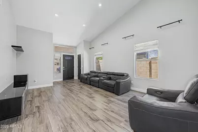 24821 N 37th Lane, Glendale, AZ 85310 - Photo 5