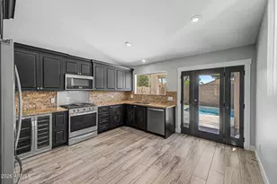 24821 N 37th Ln, Glendale, AZ 85310 - Photo 11
