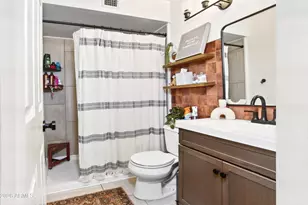 907 E Shobe Dr, Tempe, AZ 85283 - Photo 31