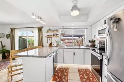 907 E Shobe Drive, Tempe, AZ 85283 - Photo 17
