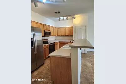 17938 W Port Royale Lane, Surprise, AZ 85388 - Photo 7