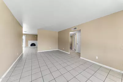 4723 E Vineyard Road, Phoenix, AZ 85042 - Photo 5