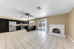 4723 E Vineyard Rd, Phoenix, AZ 85042 - Photo 7