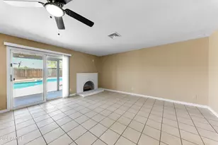 4723 E Vineyard Rd, Phoenix, AZ 85042 - Photo 9