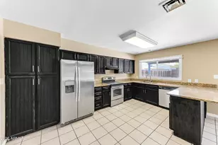 4723 E Vineyard Rd, Phoenix, AZ 85042 - Photo 11