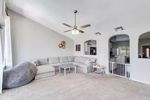 19215 N 11th Pl, Phoenix, AZ 85024 - Photo 11