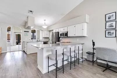 19215 N 11th Place, Phoenix, AZ 85024 - Photo 5