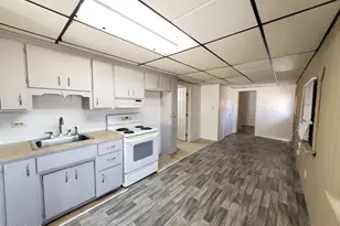 3401 W St Moritz Ln, Phoenix, AZ 85053 - Photo 15
