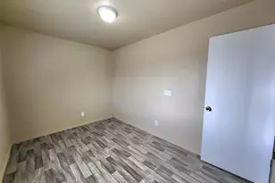 3401 W St Moritz Ln, Phoenix, AZ 85053 - Photo 29