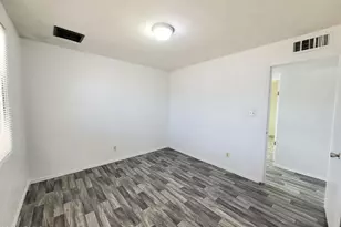 3401 W St Moritz Ln, Phoenix, AZ 85053 - Photo 27