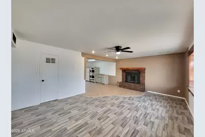 3401 W Saint Moritz Lane, Phoenix, AZ 85053 - Photo 5