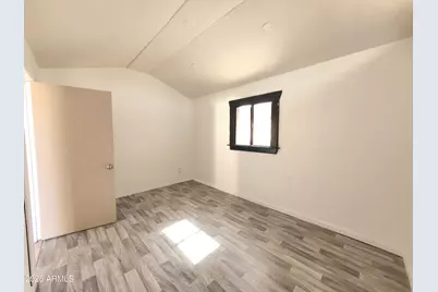 3401 W Saint Moritz Lane, Phoenix, AZ 85053 - Photo 17