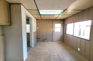 3401 W St Moritz Ln, Phoenix, AZ 85053 - Photo 13