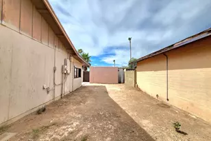 3401 W St Moritz Ln, Phoenix, AZ 85053 - Photo 35