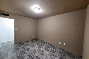 3401 W St Moritz Ln, Phoenix, AZ 85053 - Photo 25