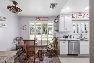 5200 S Lakeshore Dr, Tempe, AZ 85283 - Photo 7
