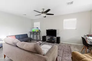 1905 E Illini St, Phoenix, AZ 85040 - Photo 3