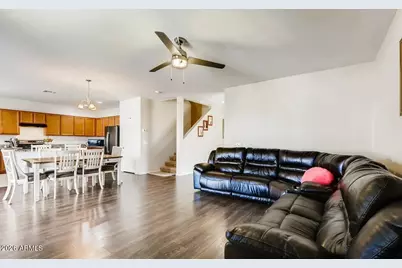 6144 W Freeway Lane, Glendale, AZ 85302 - Photo 3