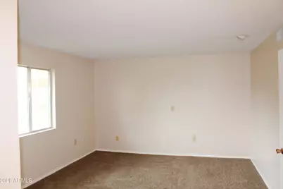 10207 W Kingswood Circle, Sun City, AZ 85351 - Photo 9