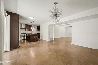 29 E Foothill Drive, Phoenix, AZ 85020 - Photo 9