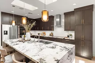 241 E Forest Hills Dr, Phoenix, AZ 85022 - Photo 9