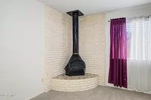 3753 W Dalphin Rd, Phoenix, AZ 85051 - Photo 17