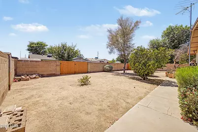 3753 W Dalphin Road, Phoenix, AZ 85051 - Photo 35