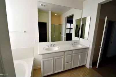 1050 E Detroit Street, Chandler, AZ 85225 - Photo 9