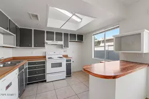 15601 N 27th St, Phoenix, AZ 85032 - Photo 5