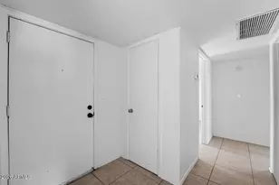 15601 N 27th St, Phoenix, AZ 85032 - Photo 13