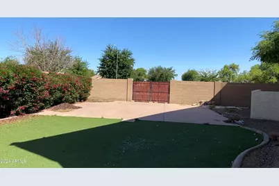 13916 N 135th Drive, Surprise, AZ 85379 - Photo 37
