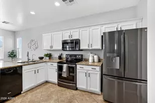 4142 E Gail Dr, Gilbert, AZ 85296 - Photo 13