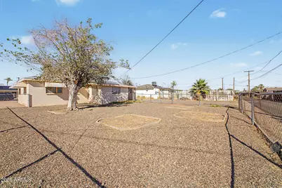 11105 W Iowa Avenue, Youngtown, AZ 85363 - Photo 21