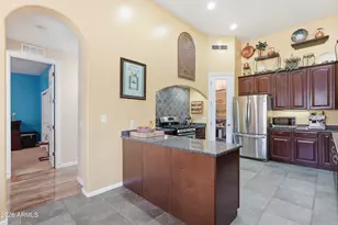 6964 E Grandview St, Mesa, AZ 85207 - Photo 9