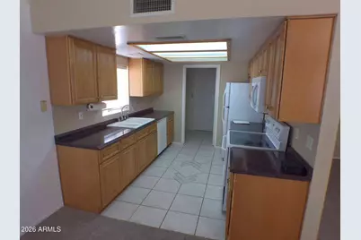 5625 W Sunnyside Drive, Glendale, AZ 85304 - Photo 13