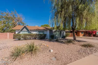 8202 E Piccadilly Road, Scottsdale, AZ 85251 - Photo 7