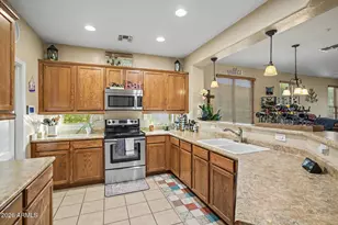7124 W Red Hawk Dr, Peoria, AZ 85383 - Photo 17