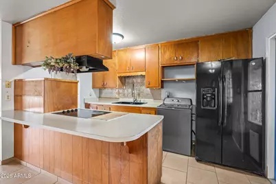 4031 W Maryland Avenue, Phoenix, AZ 85019 - Photo 5