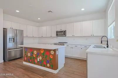 18263 W Williams Road, Surprise, AZ 85387 - Photo 3