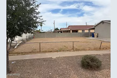 6701 N 60th Avenue, Glendale, AZ 85301 - Photo 3