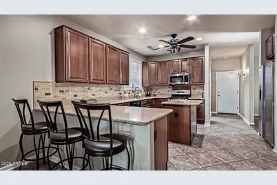 25832 N 67th Lane, Peoria, AZ 85383 - Photo 7