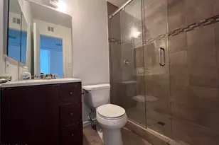6066 W Golden Ln, Glendale, AZ 85302 - Photo 13