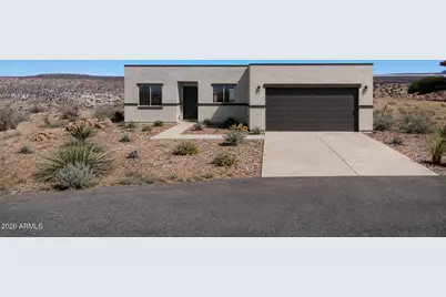 228 S Rainbow Drive, Page, AZ 86040 - Photo 1