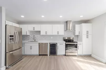 3701 E Monterosa Street #Unit 6, Phoenix, AZ 85018 - Photo 5
