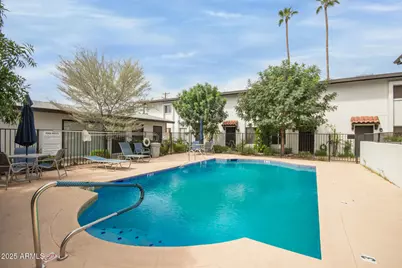 3701 E Monterosa Street #Unit 6, Phoenix, AZ 85018 - Photo 19