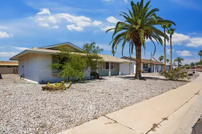 12422 N Cherry Hills Drive E, Sun City, AZ 85351 - Photo 1