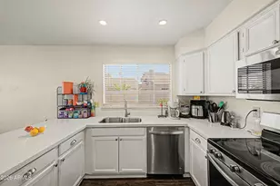 7603 W Oraibi Dr, Glendale, AZ 85308 - Photo 7