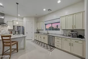 3010 E Desert Ln, Phoenix, AZ 85042 - Photo 15